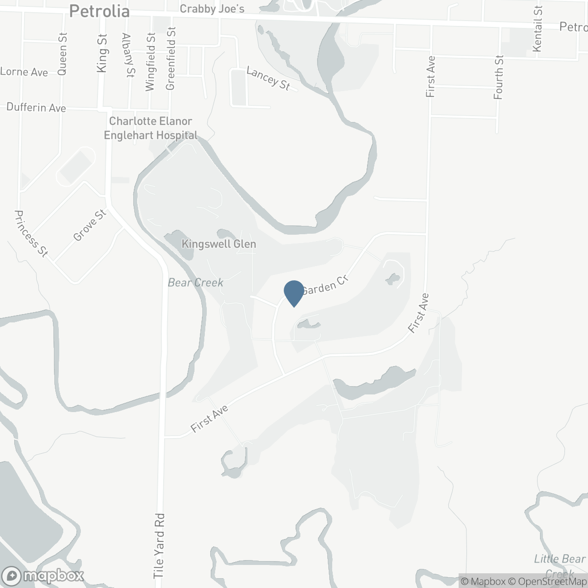 4303 Garden CRESCENT, Petrolia, Ontario N0N 1R0